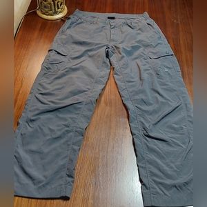 The North Face cargo pants Size Medium